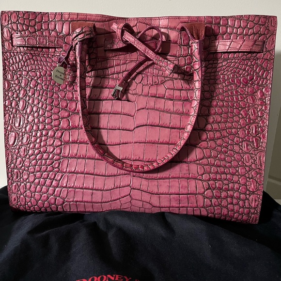 Dooney & Bourke Magenta Crocodile Embossed Leather Tassel Shoulder Bag Satchel - Picture 2 of 9